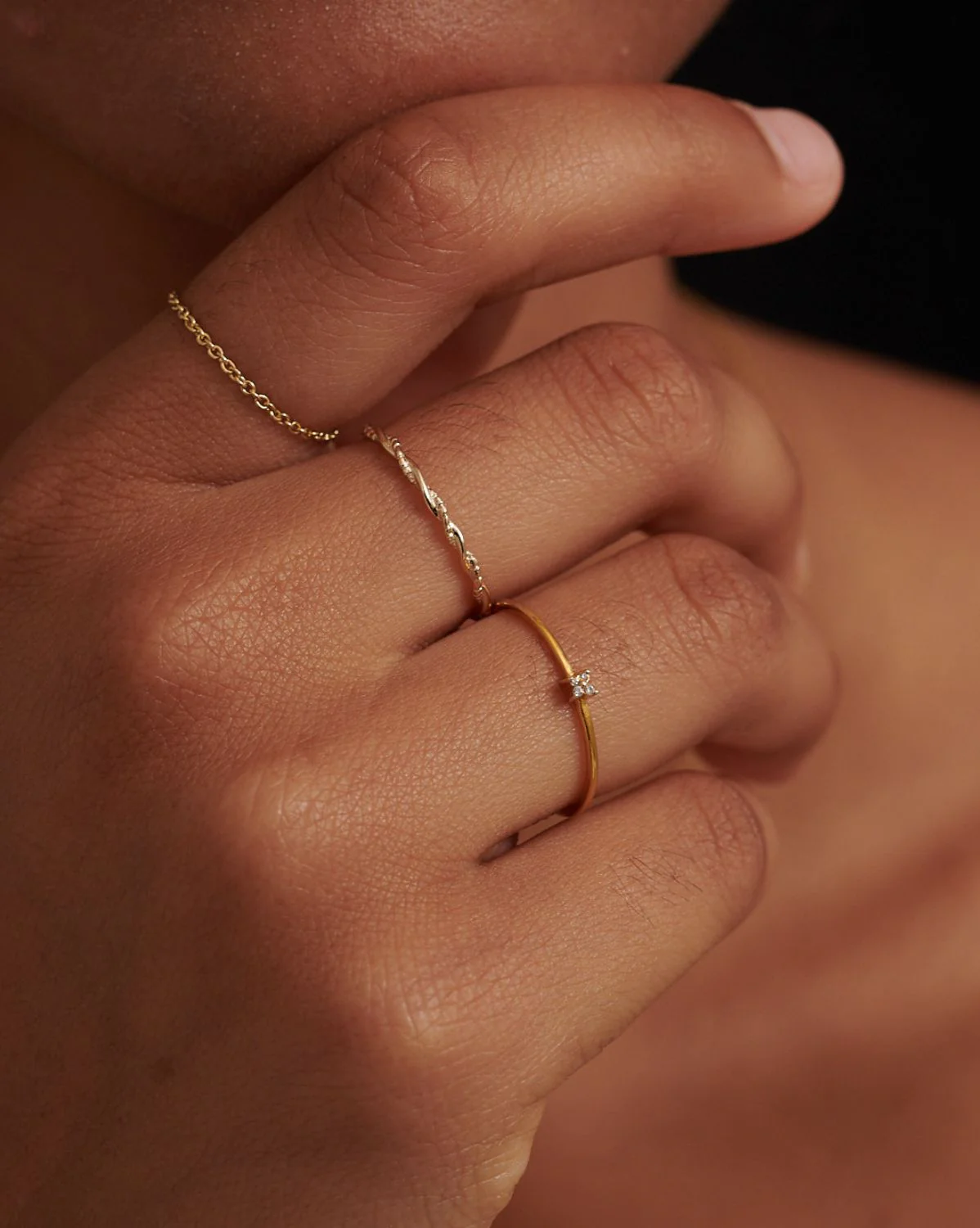 Solid Gold Minimal Chain Ring - Image 9